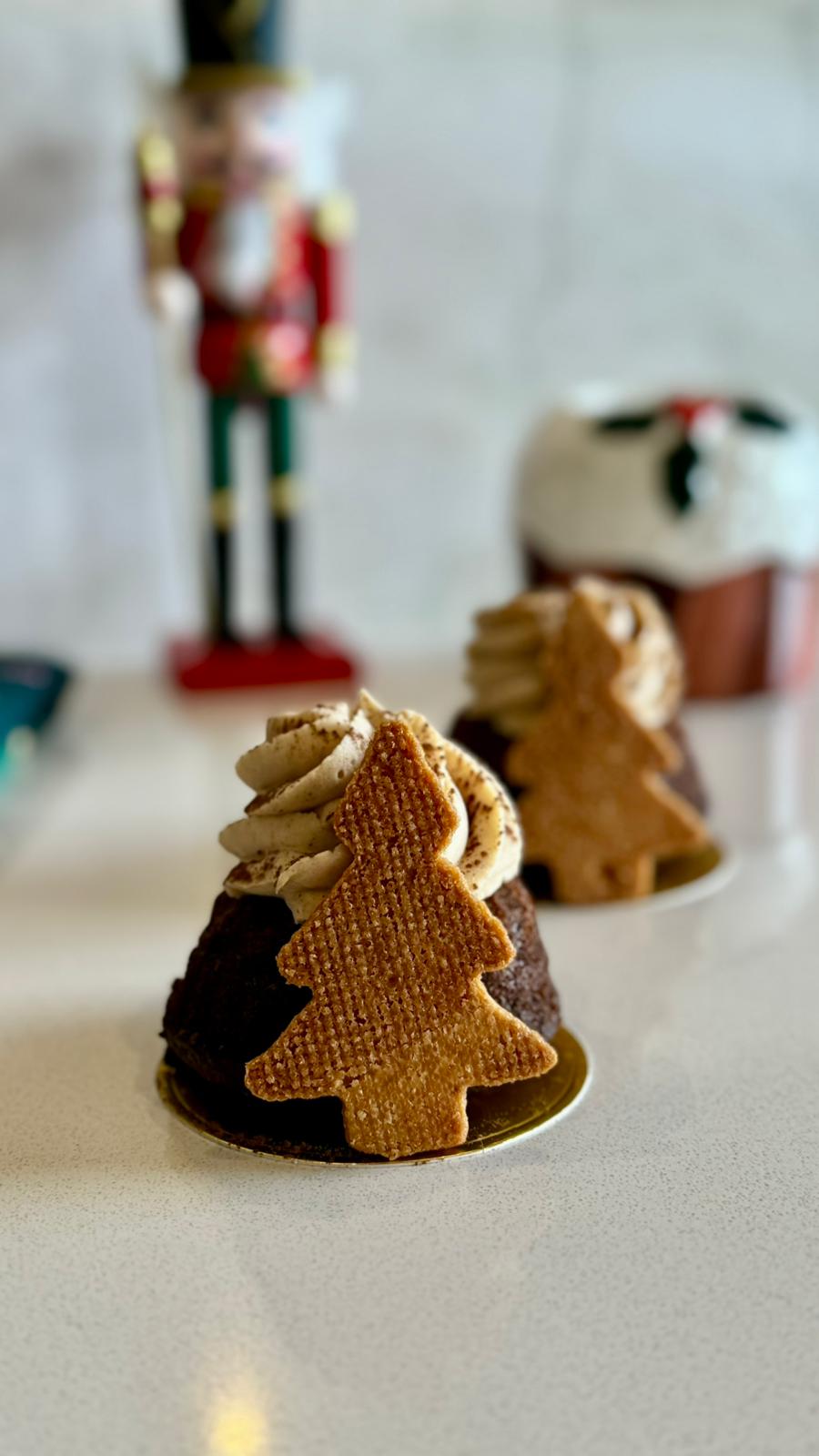 Santa's Mocha Mini Cake