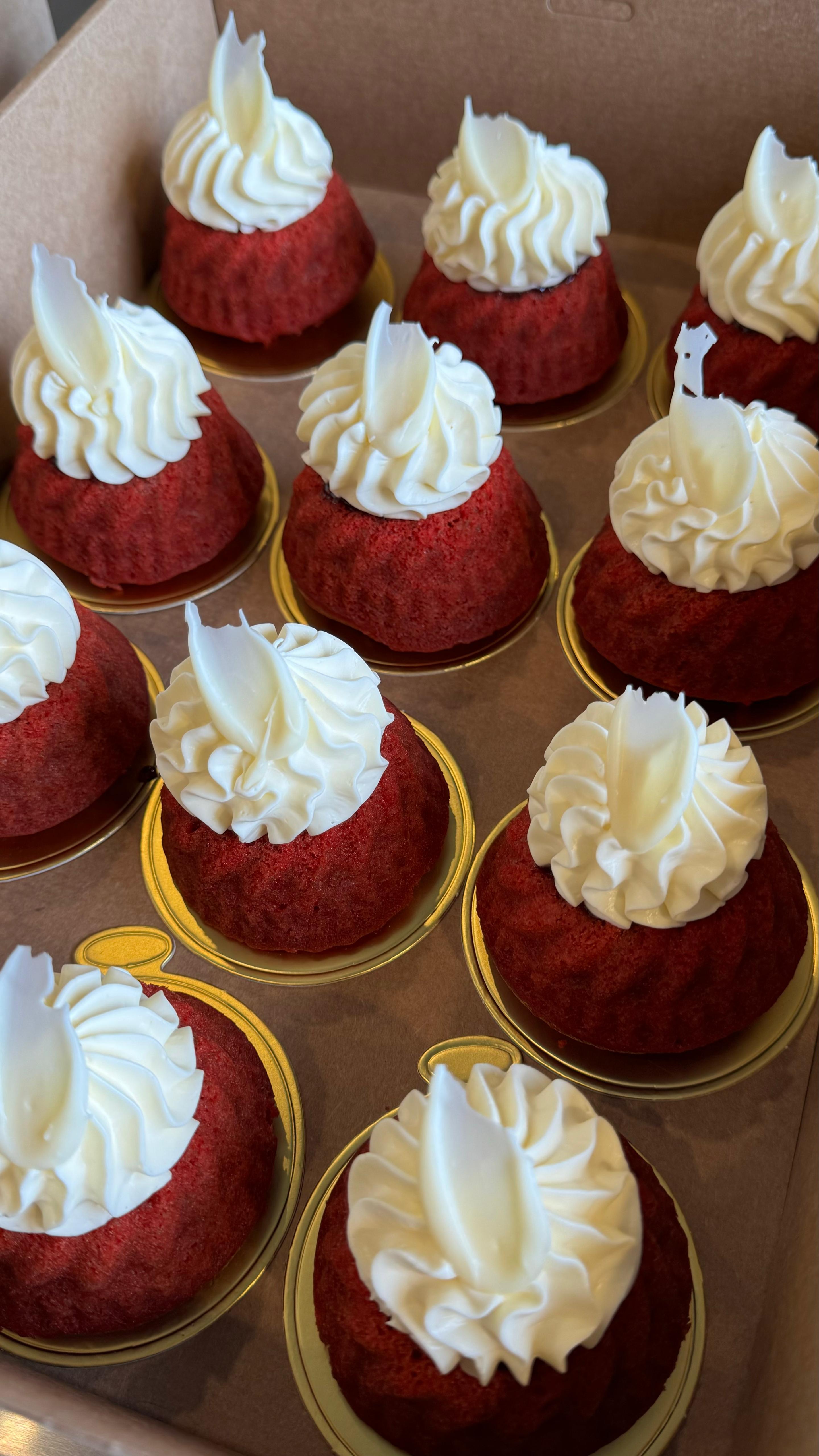 Red Velvet Mini Cake
