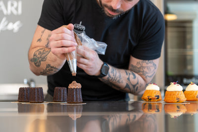 Mini-Cake Decorating Challenge