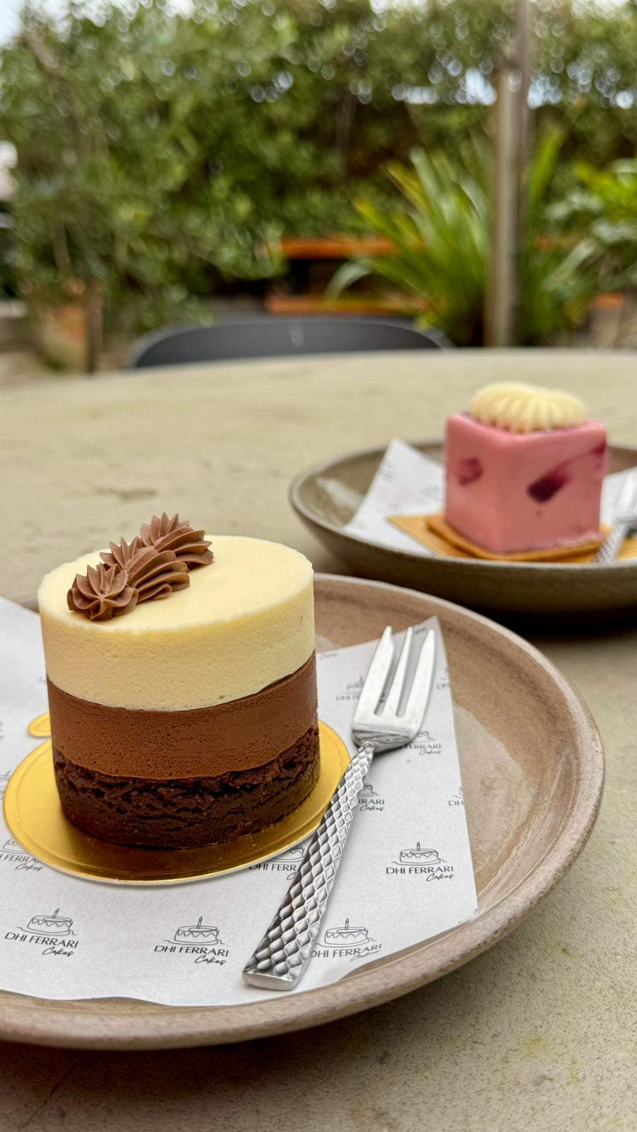 Black & White Chocolate Mousse - Mini