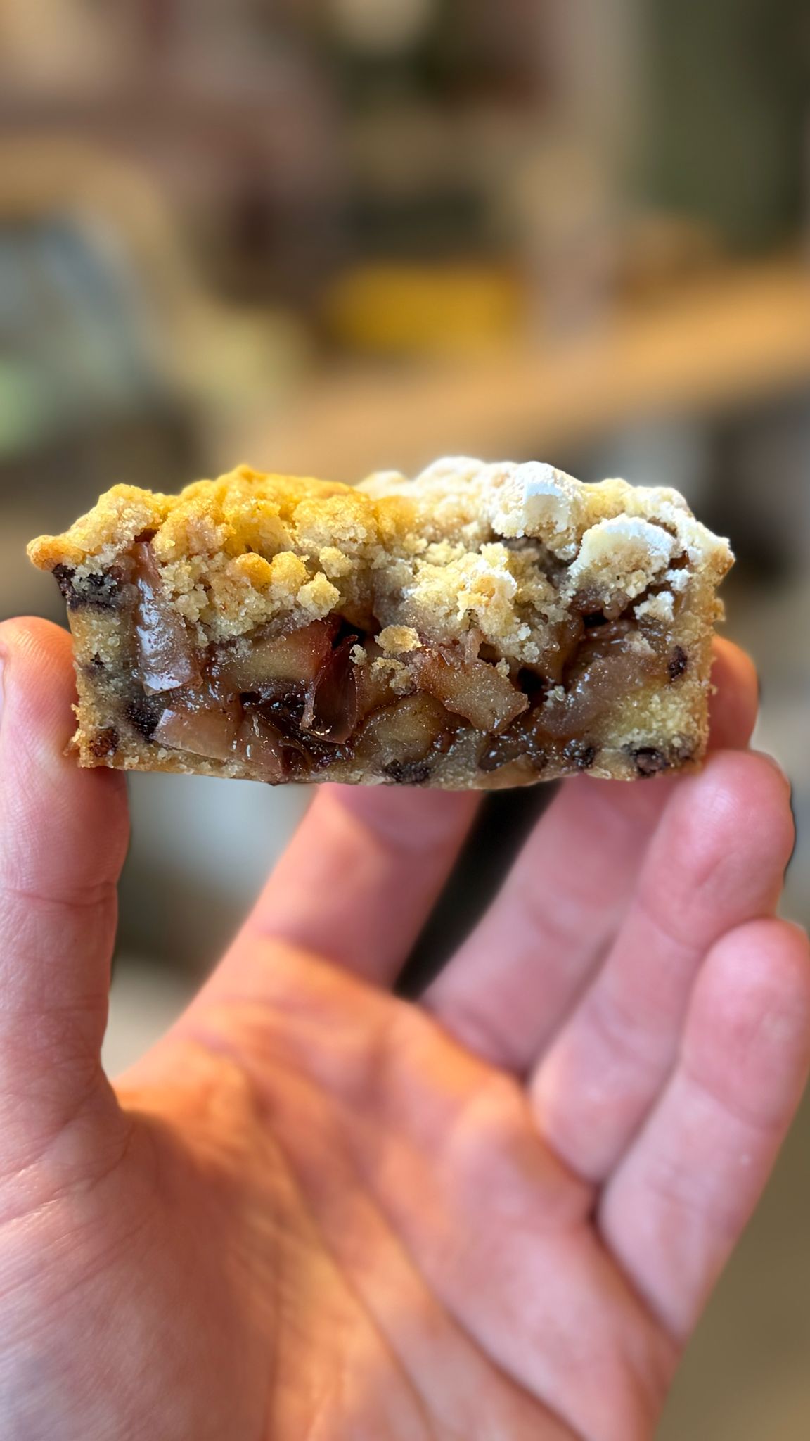 Apple Crumble Cookie Tart