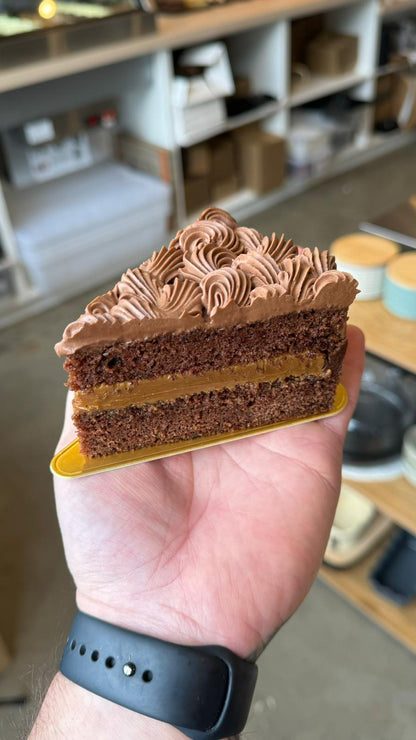 Dulce Cake Slice