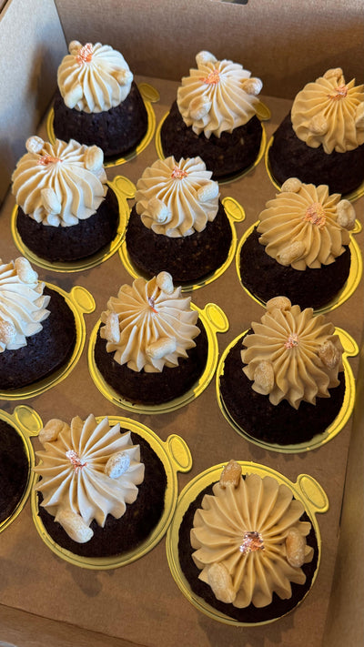 Snickers Mini Cake