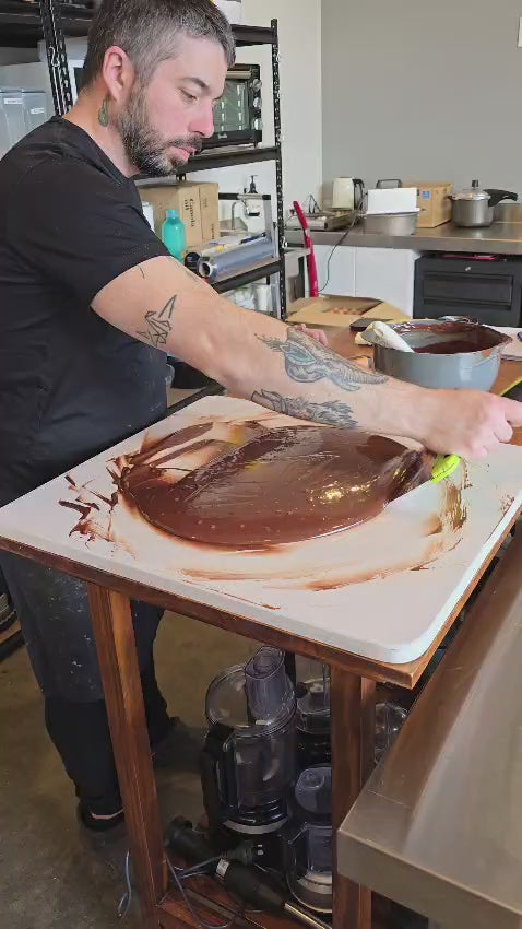 Load video: Chocolate Class
